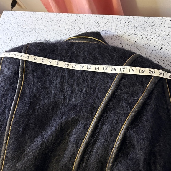 Custom black coat with gold trim full length Y2K medium shoulder pads - Picture 11 of 11